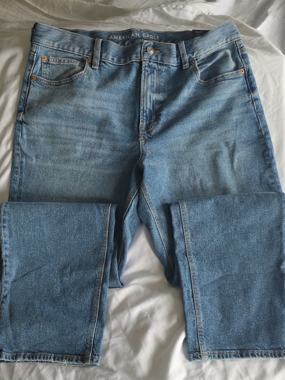 American Eagle Outfitters Women's Medium Light Blue Straight Leg Jeans